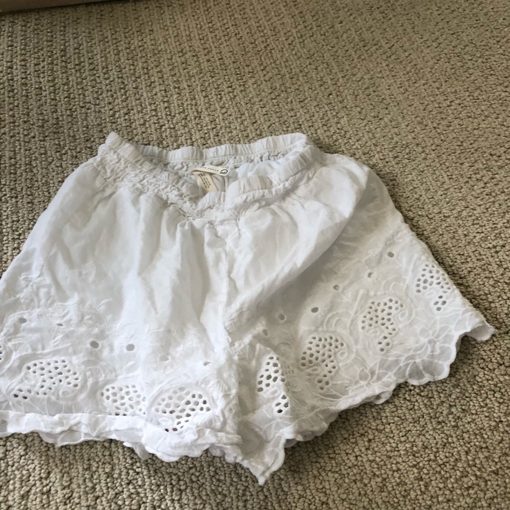 White crochet cotton shorts